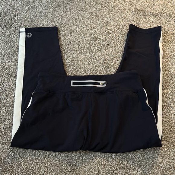 TORY BURCH TORY SPORT NAVY CAPRIS LEGGINGS NWOT - Picture 3 of 3